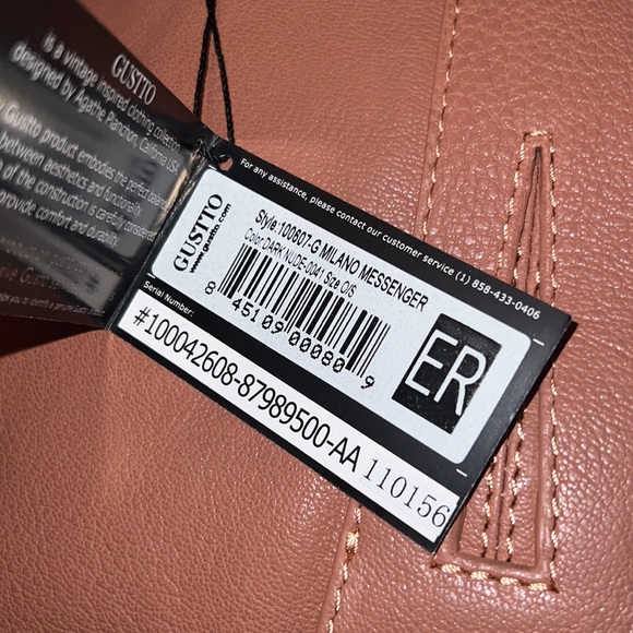 Gustto Purse Style:100607-G Milano Messenger - Picture 4 of 4